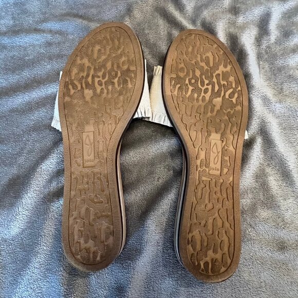 Women's Joie Eidel Ruffle Cream/Oatmeal Slide Sandals, Size 9.5 - Picture 6 of 7